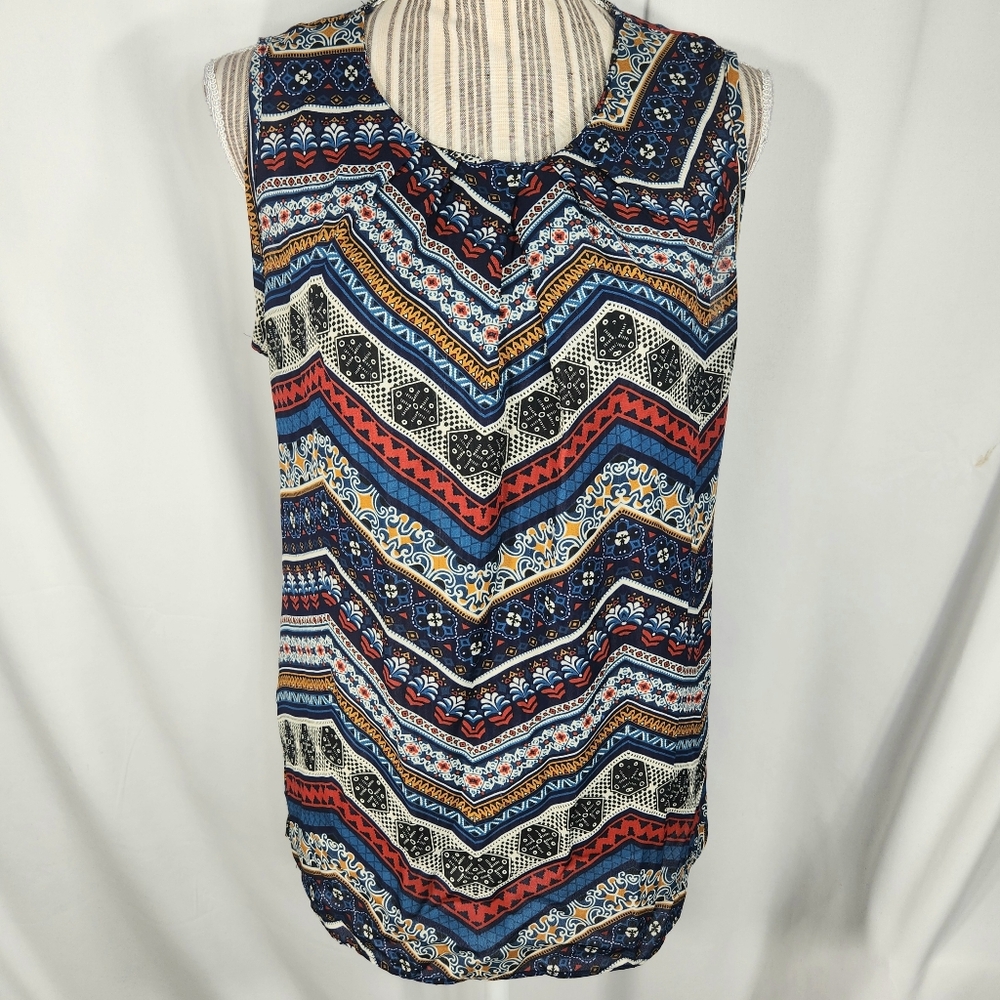 Sami & Jo Multi Pleated Front Neckline Keyhole Back Sleeveless Top Size Medium